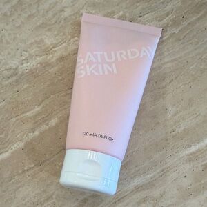 New Saturday Skin Pink Rise + Shine Gentle Cleanser